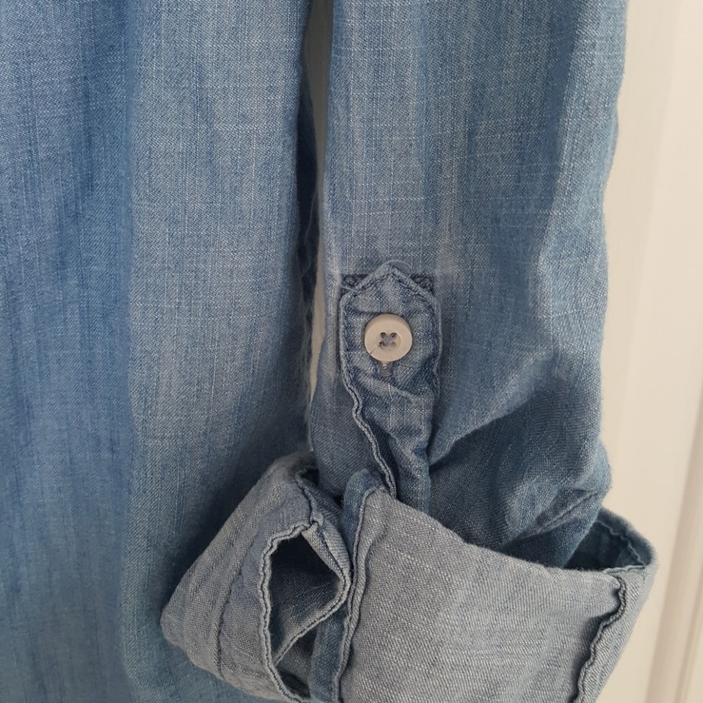 19:02 - 3/$25 Bundle Only - Tommy Hilfiger Denim Shirt - Picture 6 of 15